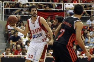 Brasília, do ala/pivô Giovannoni, estreia em casa diante do Basquete Cearense