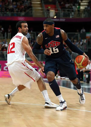 Carmelo Anthony não errou nenhum arremesso na partida contra a Tunísia. (Crédito: Getty Images)