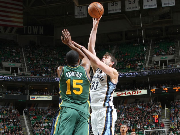 marc-gasol_derrick-favors